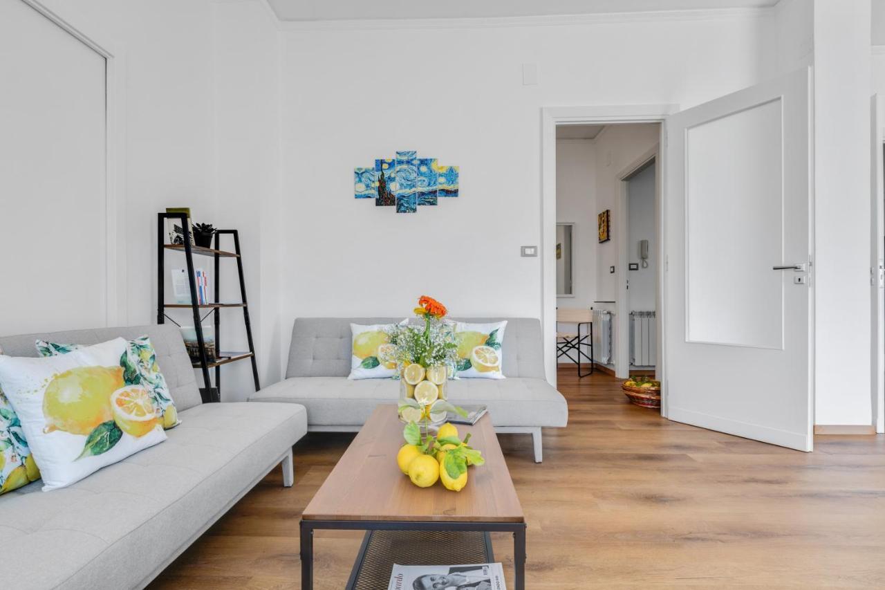 Residenza Dei Poeti - Roomy And Modern Flat Palermo Exteriör bild