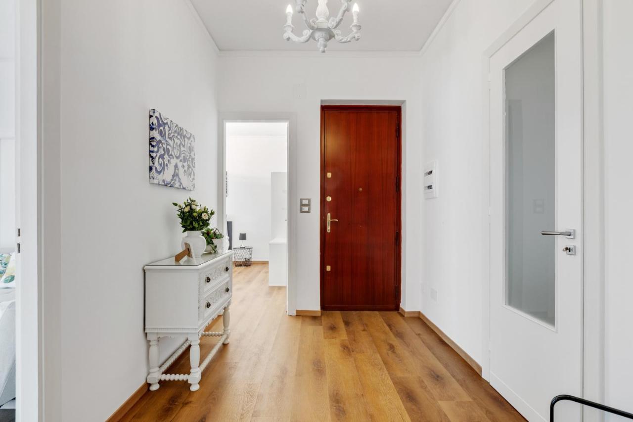 Residenza Dei Poeti - Roomy And Modern Flat Palermo Exteriör bild