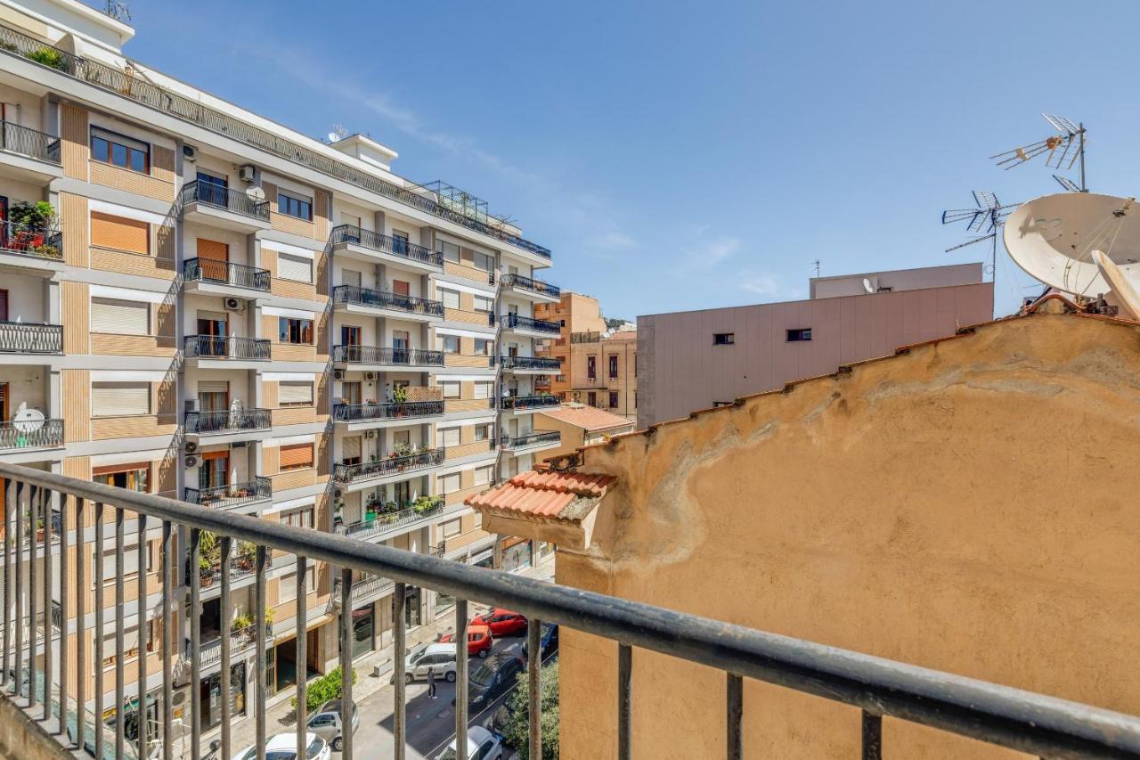 Residenza Dei Poeti - Roomy And Modern Flat Palermo Exteriör bild